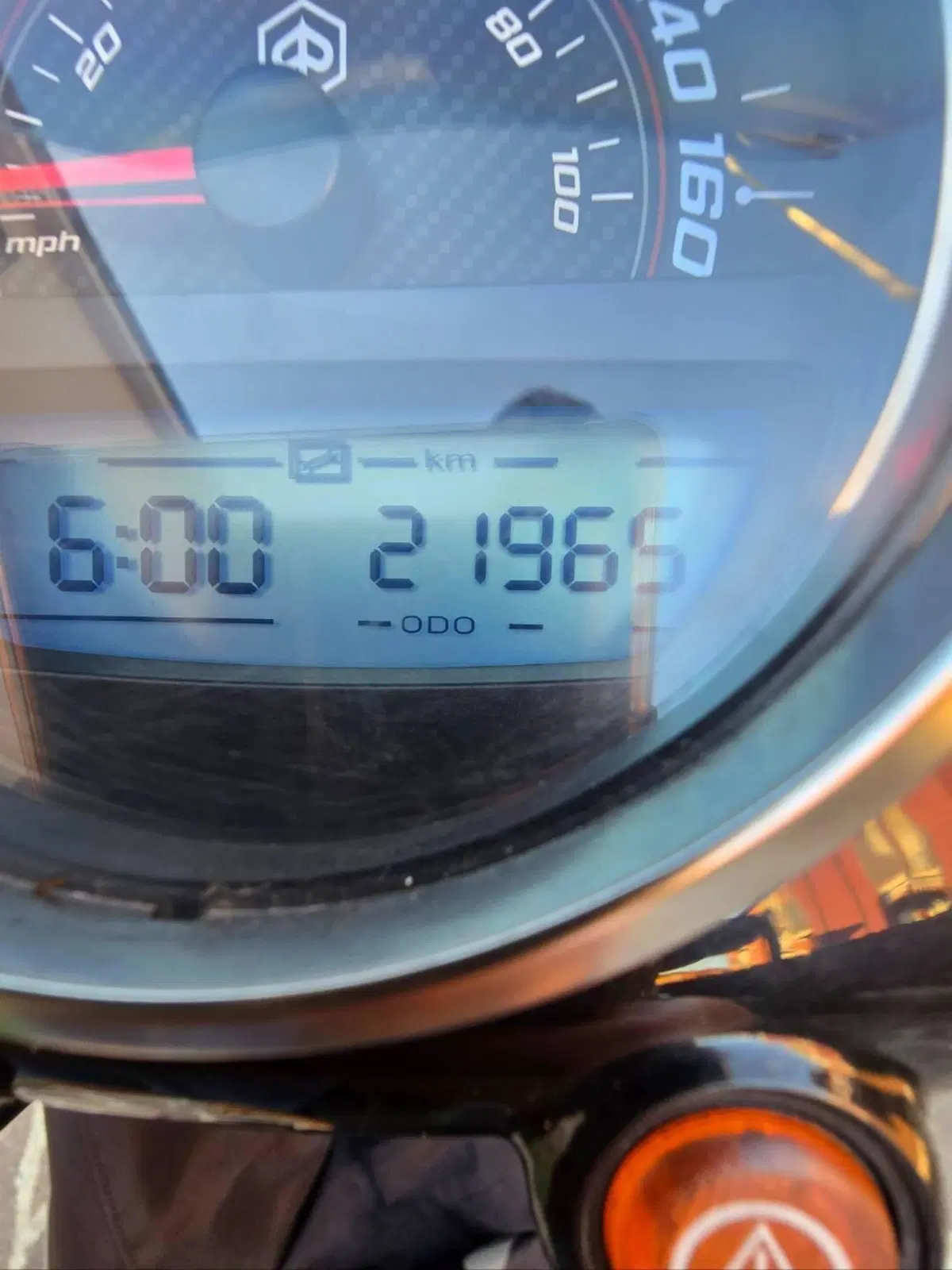 Piaggio Beverly 350 ABS (2016 - 20) (8)