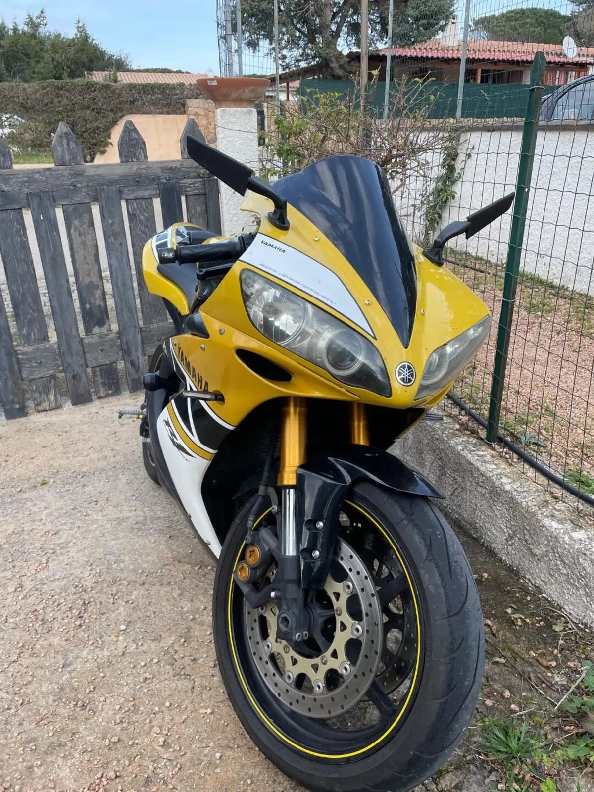 Yamaha YZF R1 (2006 - 07) (8)