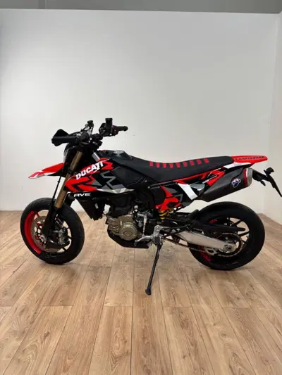 Ducati Hypermotard 698 Mono RVE (2024 - 26) usata