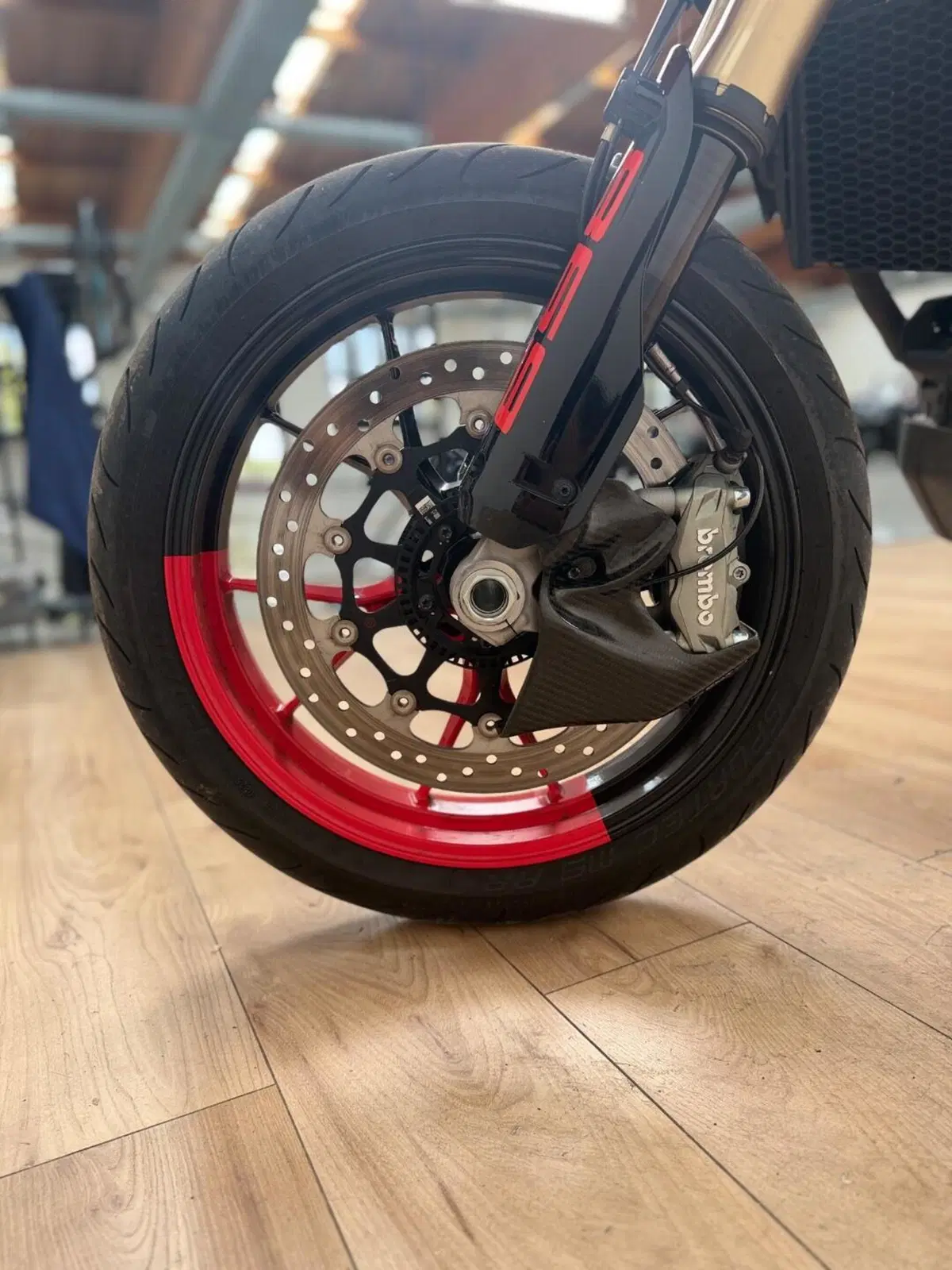 Ducati Hypermotard 698 Mono RVE (2024 - 26) (5)