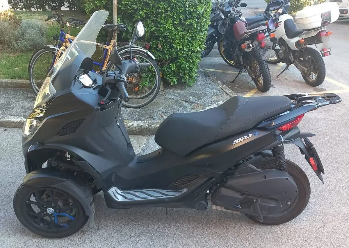 Piaggio MP3 310 Sport (2025 - 26) (5)
