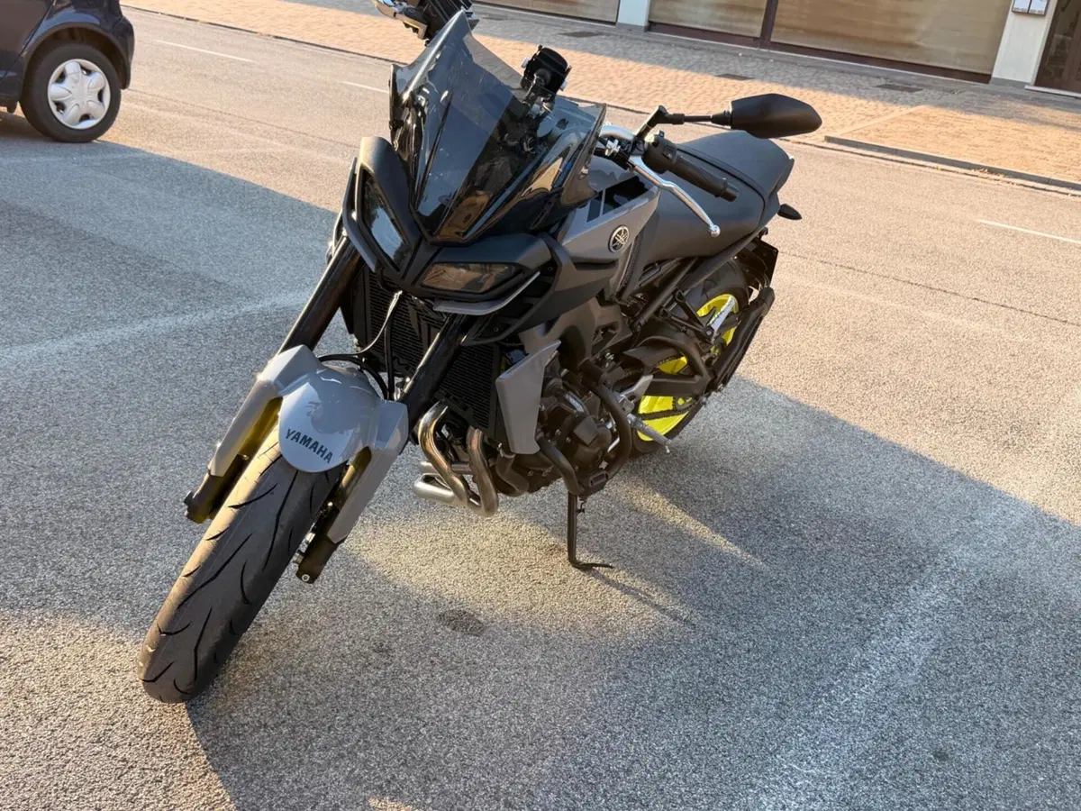 Yamaha MT-09 ABS (2016) (2)