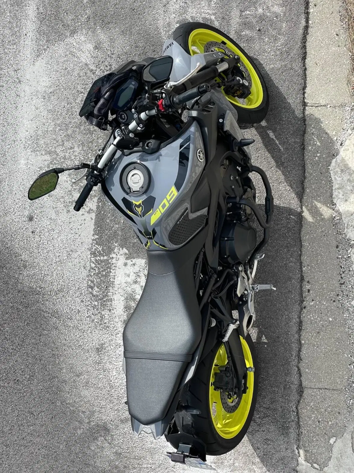 Yamaha MT-09 ABS (2016) (6)