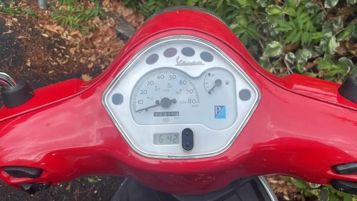 Vespa 50 ET4 (2002 - 06) (2)