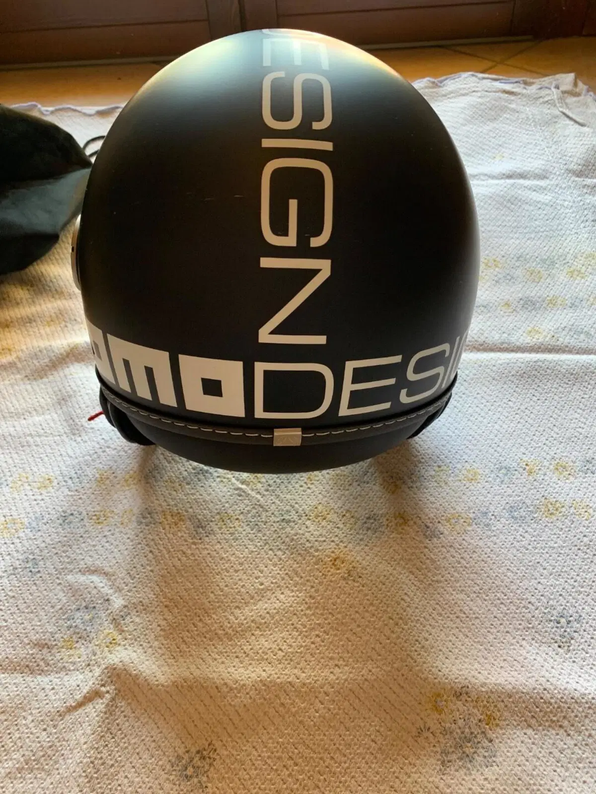 MOMO DESIGN FIGHTER – CASCO JET NERO OPACO / SCRIT (2)