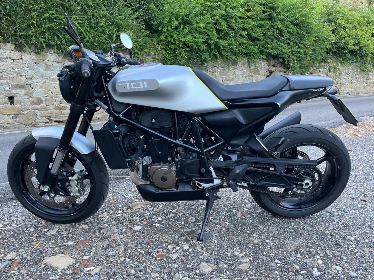 Husqvarna Vitpilen 701 (2018 - 19) (2)