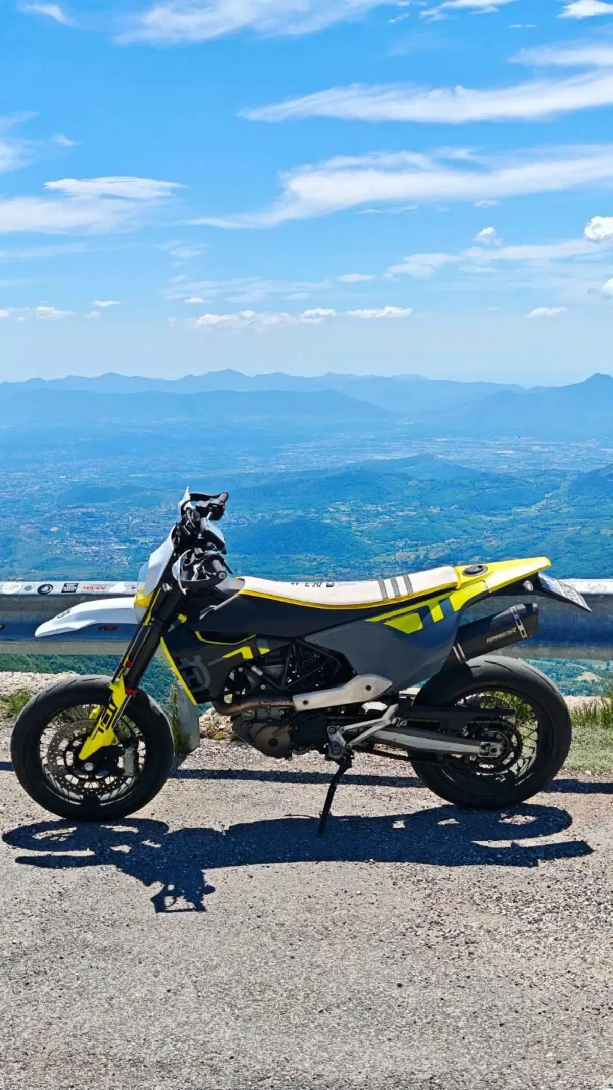 Husqvarna 701 Supermoto (2023 - 25)