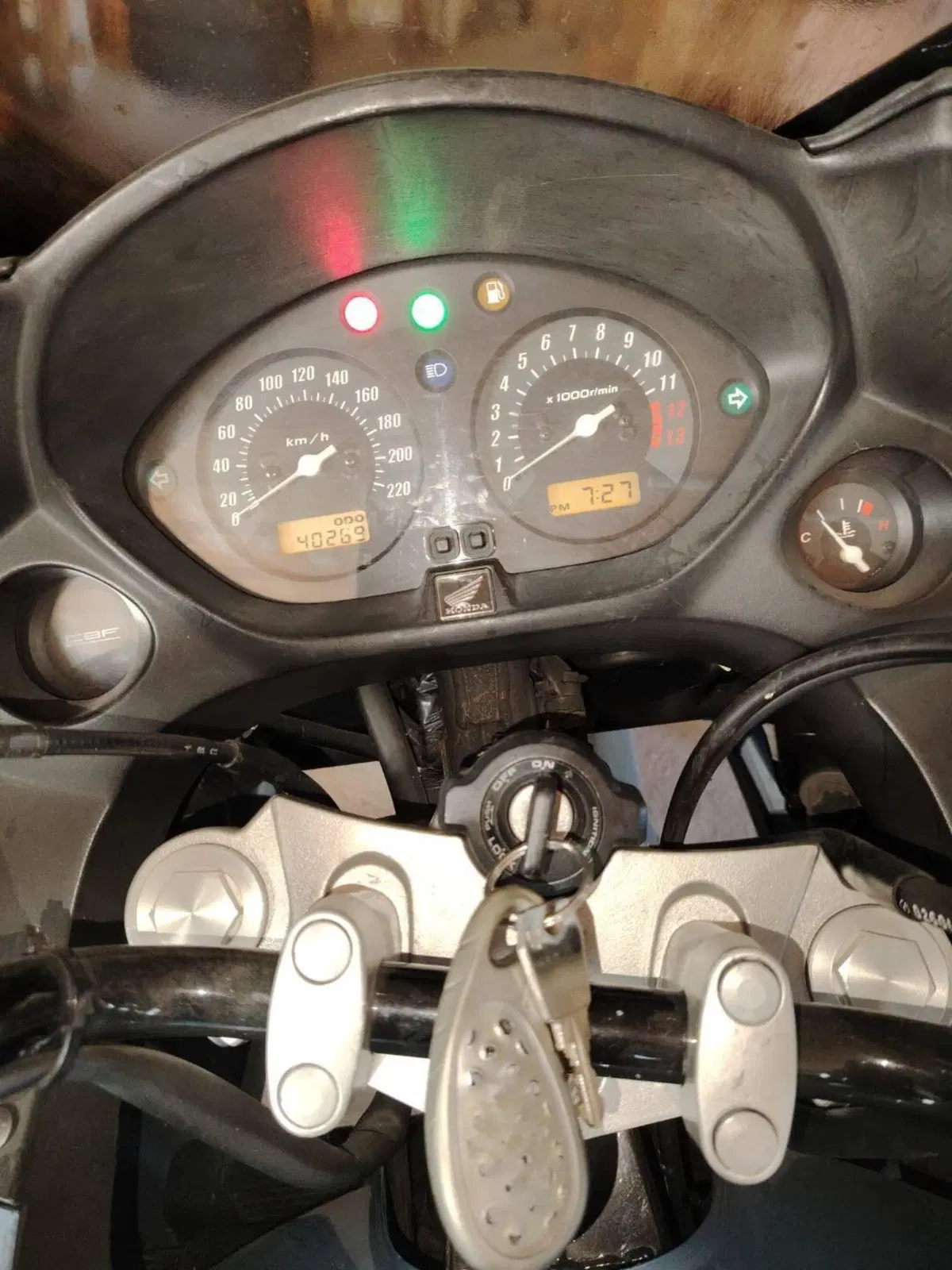 Honda CBF 600 (2004 - 06) (4)