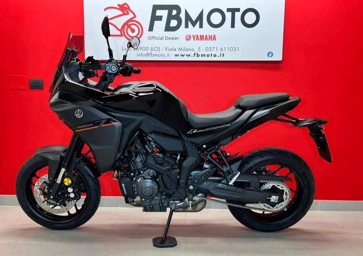 Yamaha Tracer 7 Y-AMT (2026) (2)