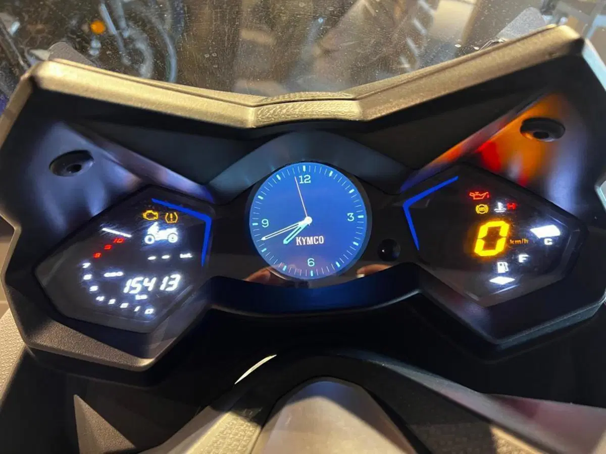 Kymco AK 550 ETS (2021 - 26) (3)