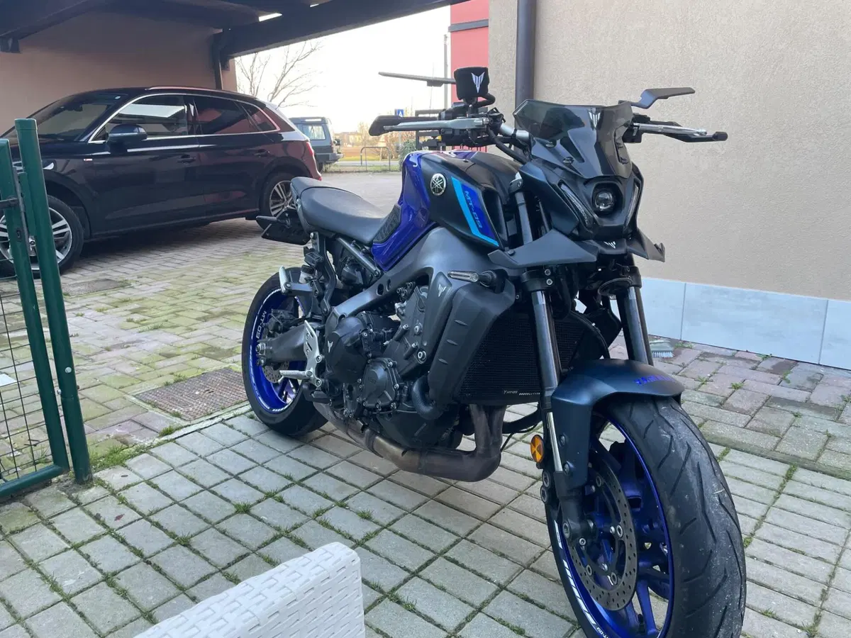 Yamaha MT-09 (2021 - 23) (4)