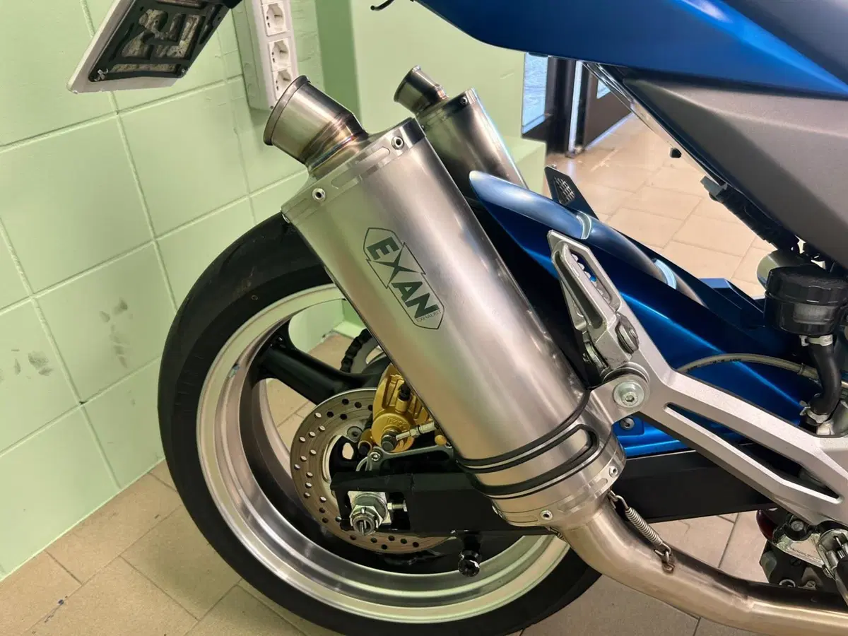 Kawasaki Z 1000 (2003 - 06) (13)
