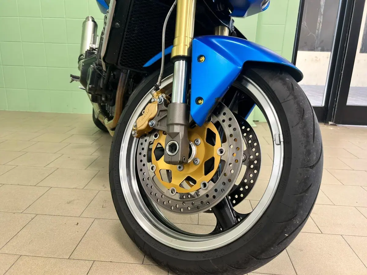 Kawasaki Z 1000 (2003 - 06) (19)