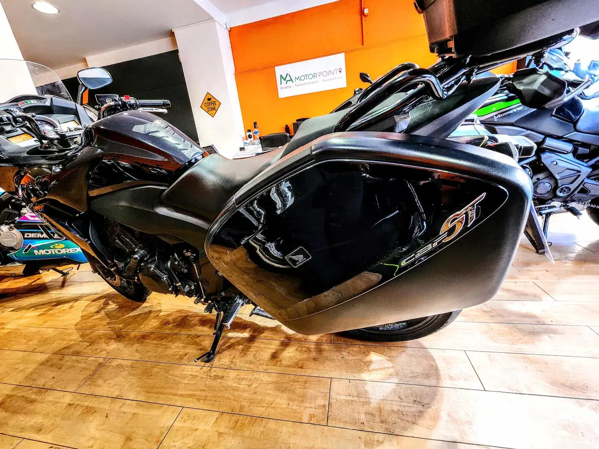 Honda CBF 1000 F (2010 - 13) (13)