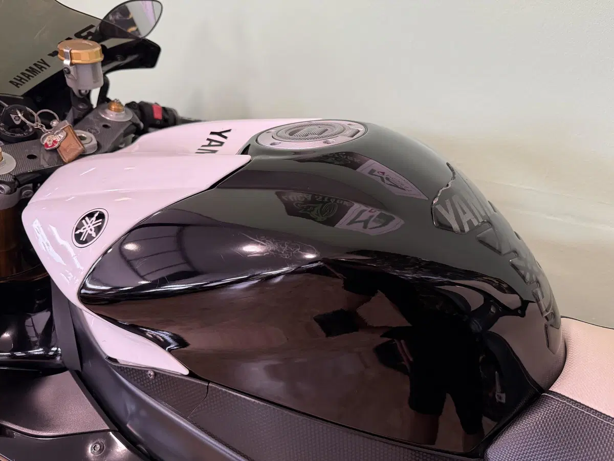Yamaha YZF R1 (2006 - 07) (8)