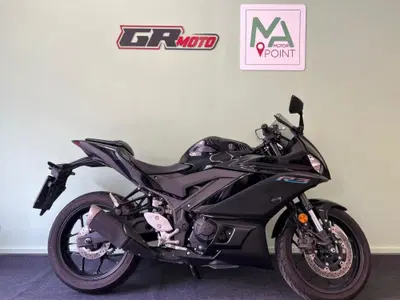 Yamaha YZF R3 (2021 - 24) usata