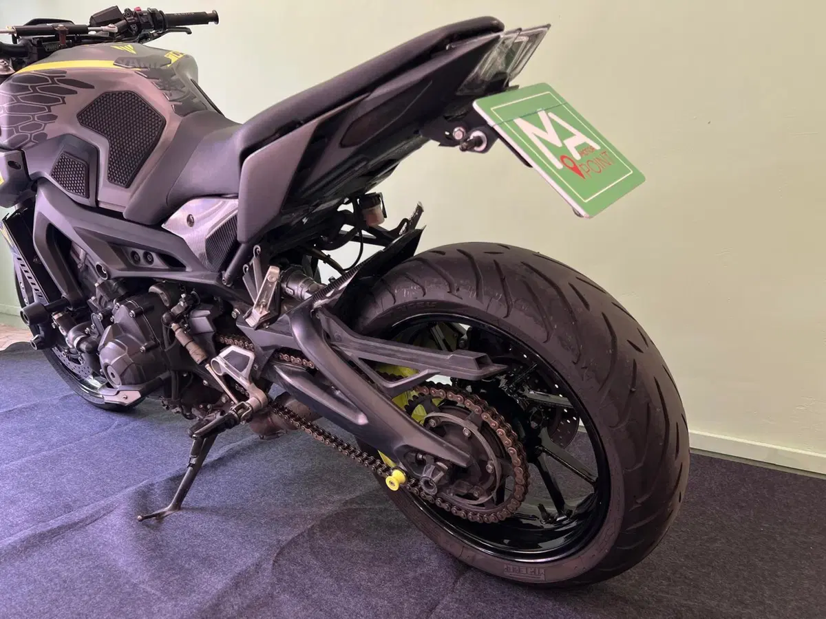 Yamaha MT-09 (2017 - 20) (5)