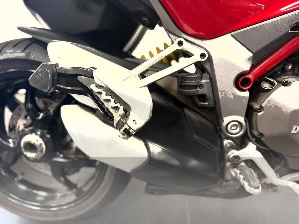 Ducati Multistrada 1200 S Touring D-air (2014 - 16) (7)