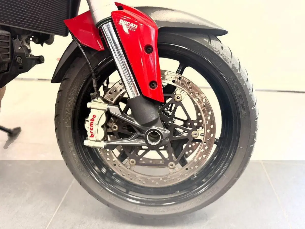 Ducati Multistrada 1200 S Touring D-air (2014 - 16) (8)
