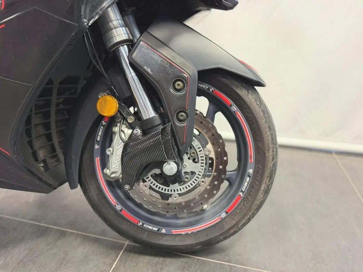 Kymco AK 550 (2017 - 19) (7)