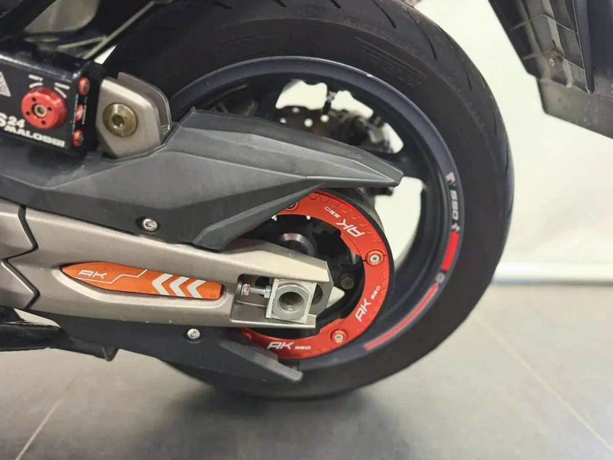 Kymco AK 550 (2017 - 19) (14)
