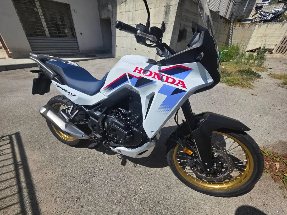 Honda Transalp XL750 (2026) (2)