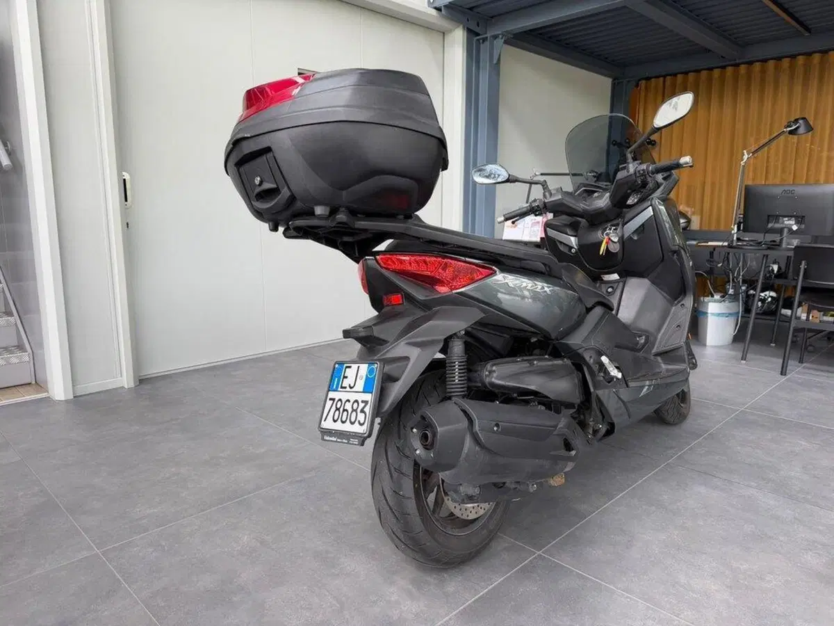 Yamaha X-Max 400 ABS (2013 - 16) (3)