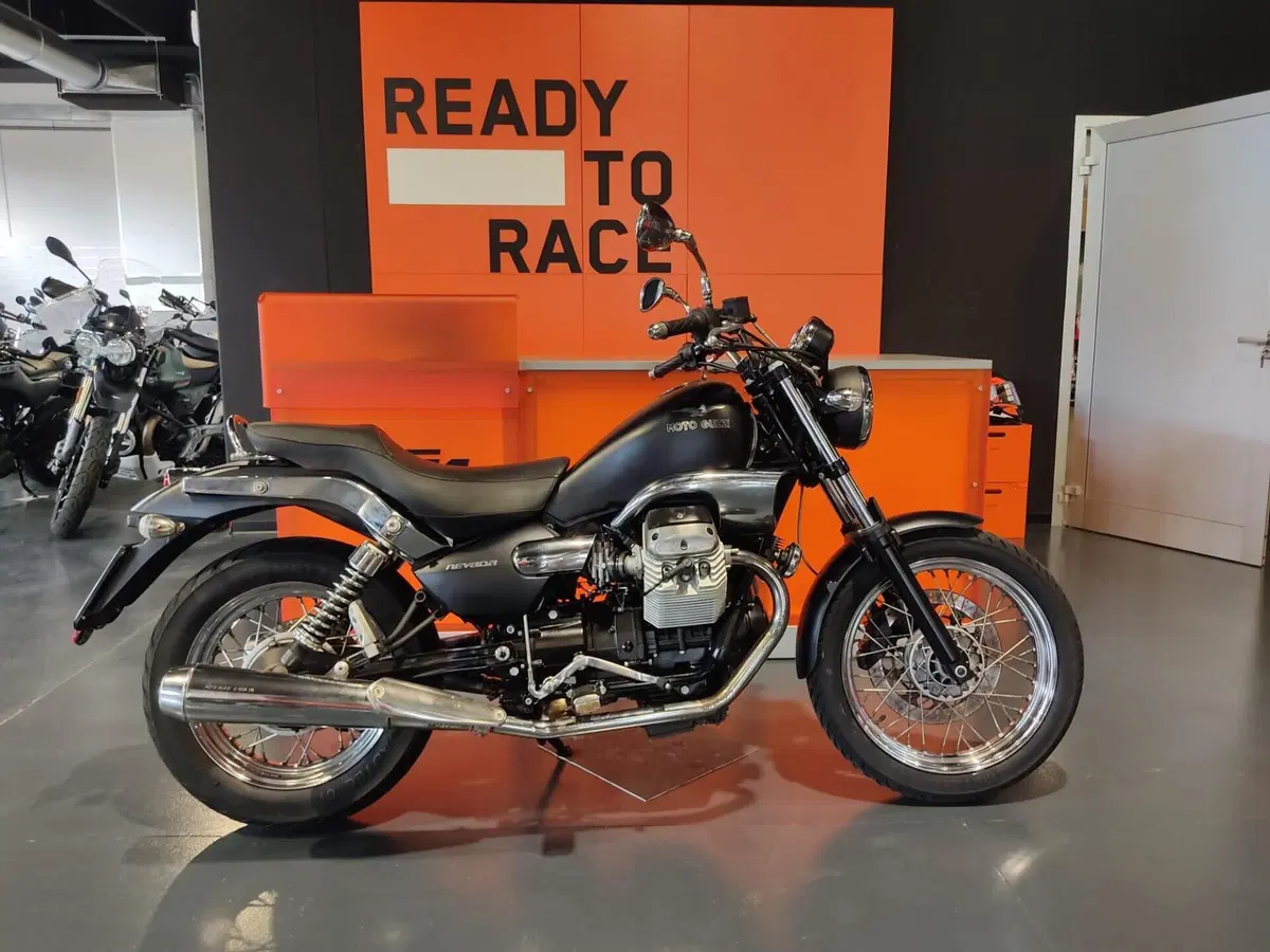 Moto Guzzi Nevada 750 Aquila Nera (2009 - 16) (2)