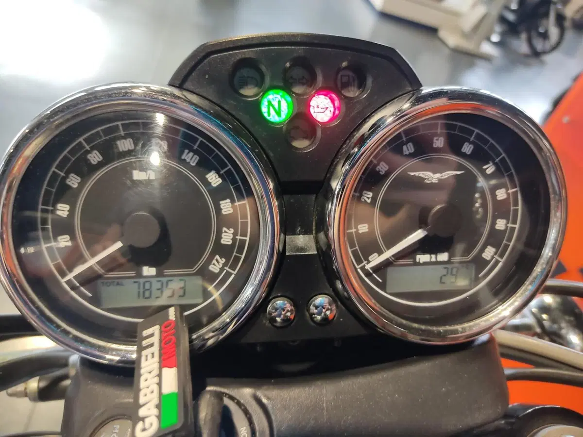 Moto Guzzi Nevada 750 Aquila Nera (2009 - 16) (3)