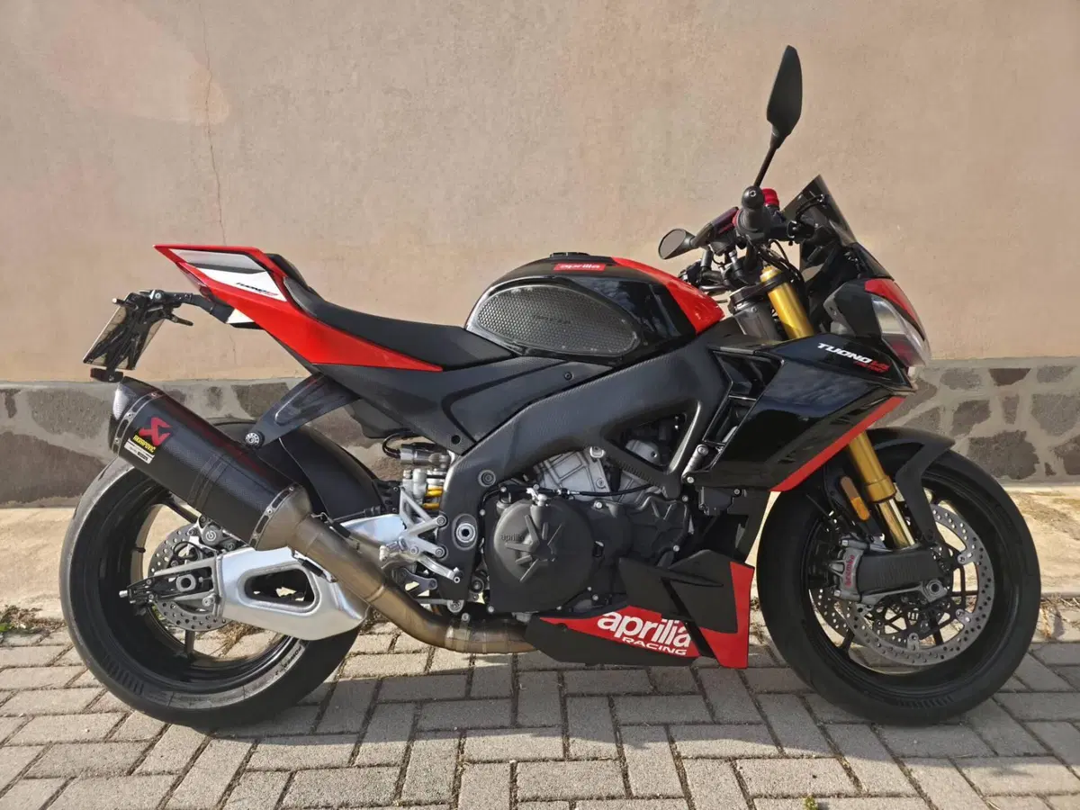 Aprilia Tuono V4 Factory SE-09 SBK (2024)