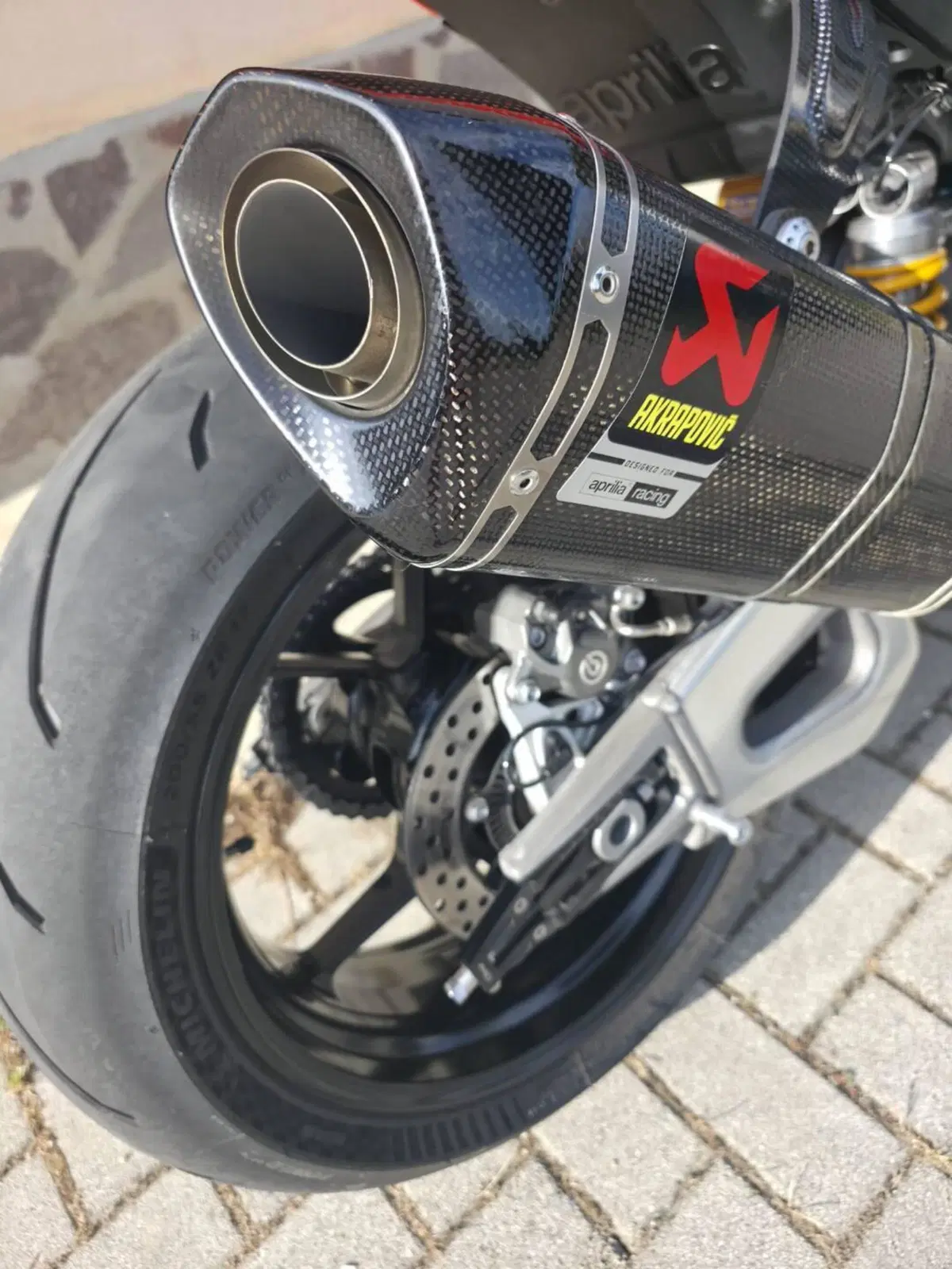 Aprilia Tuono V4 Factory SE-09 SBK (2024) (5)