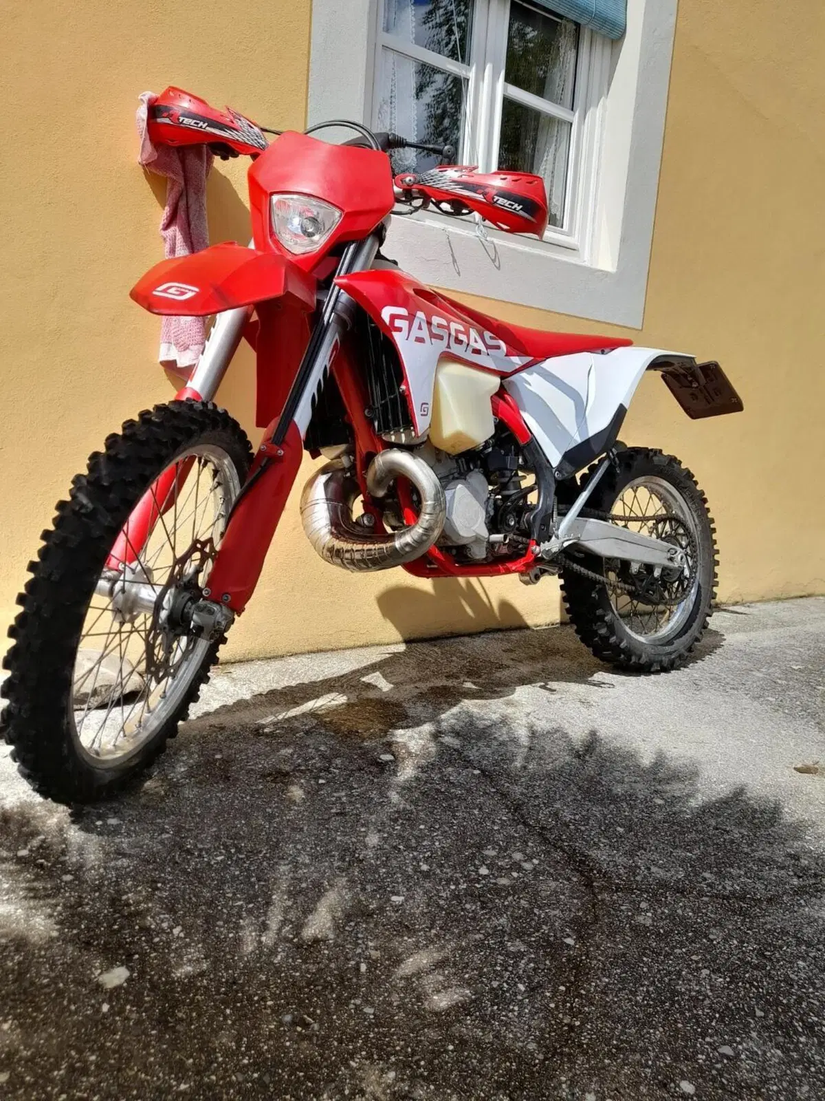 GASGAS EC 300 (2021) (2)