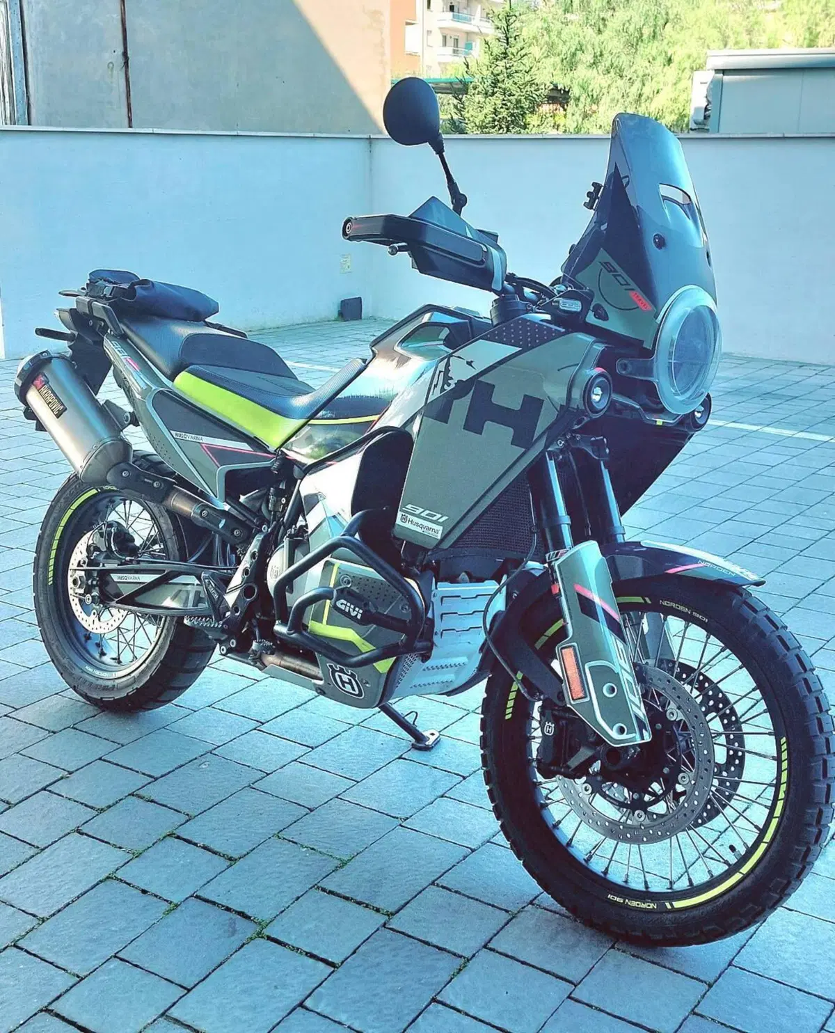 Husqvarna Norden 901 (2022 - 26) (3)