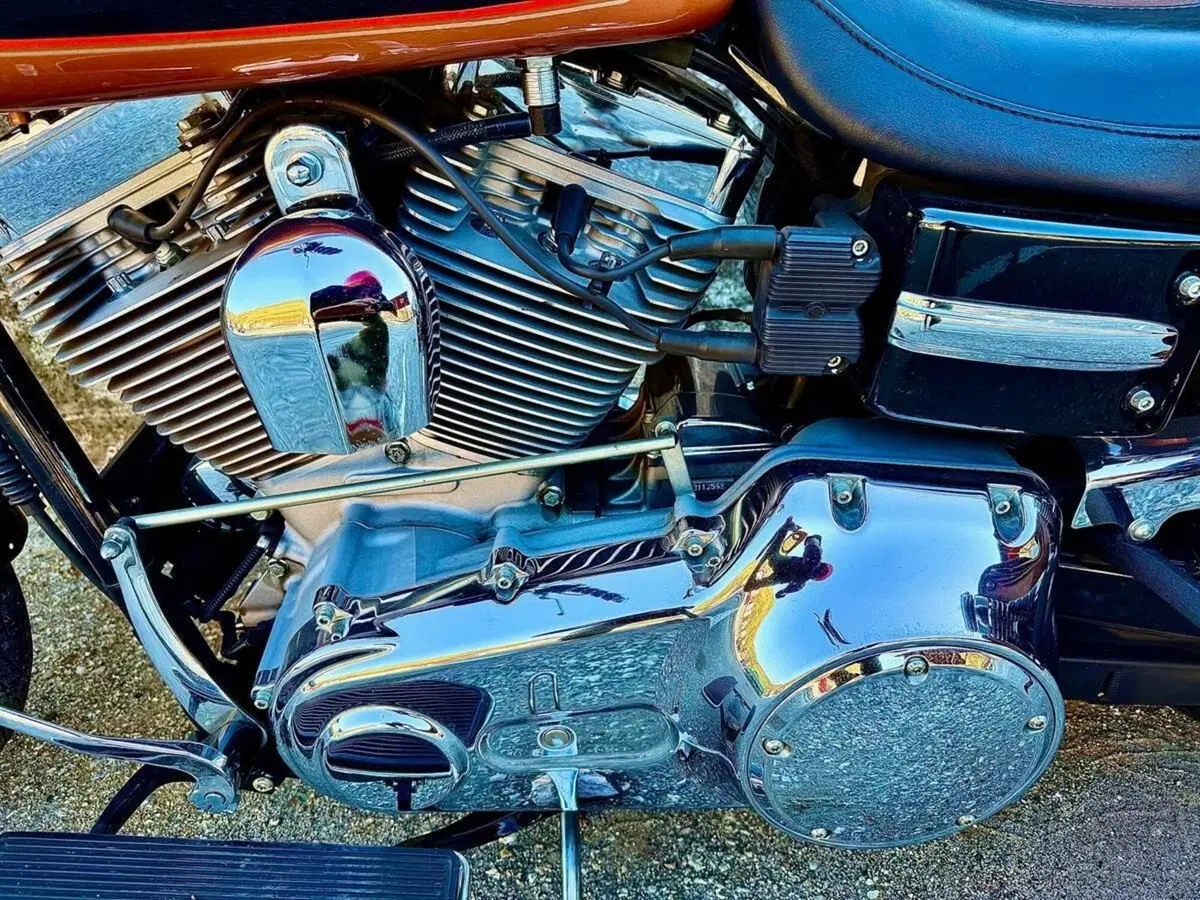 Harley-Davidson 1584 Super Glide Custom (2008 - 13) - FXDC (10)