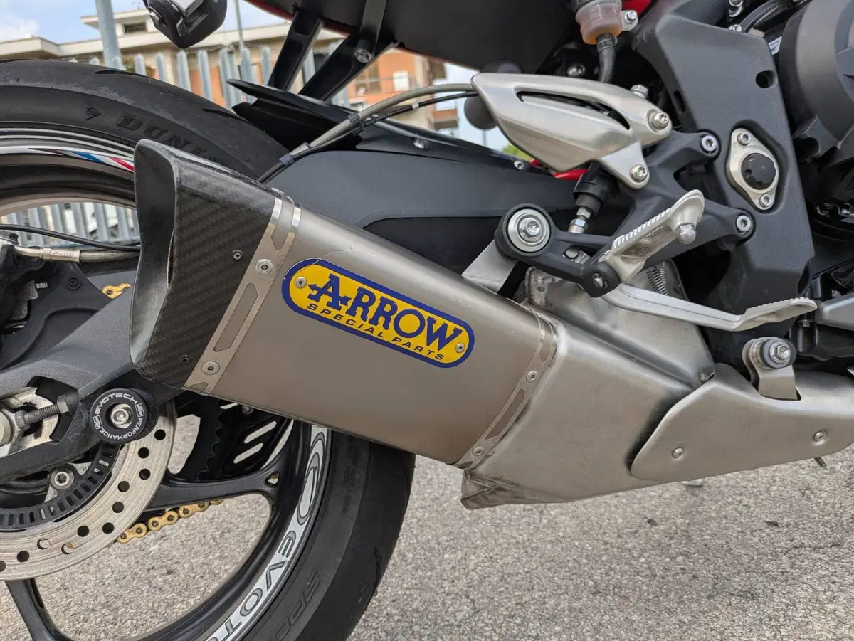 Triumph Street Triple R ABS (2013 - 17) (6)