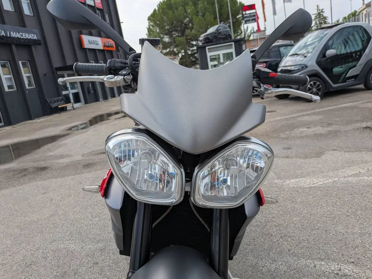 Triumph Street Triple R ABS (2013 - 17) (9)