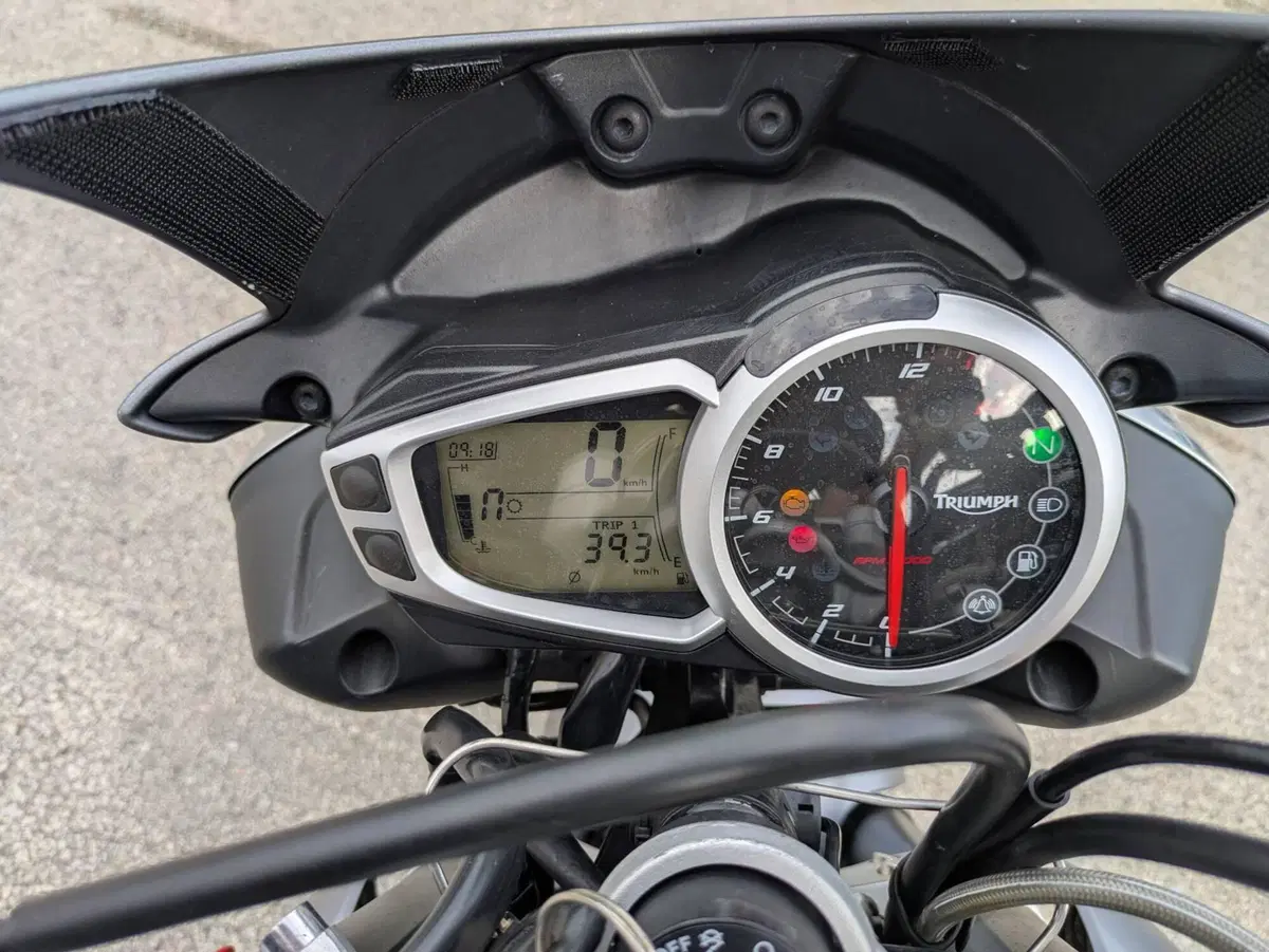 Triumph Street Triple R ABS (2013 - 17) (10)