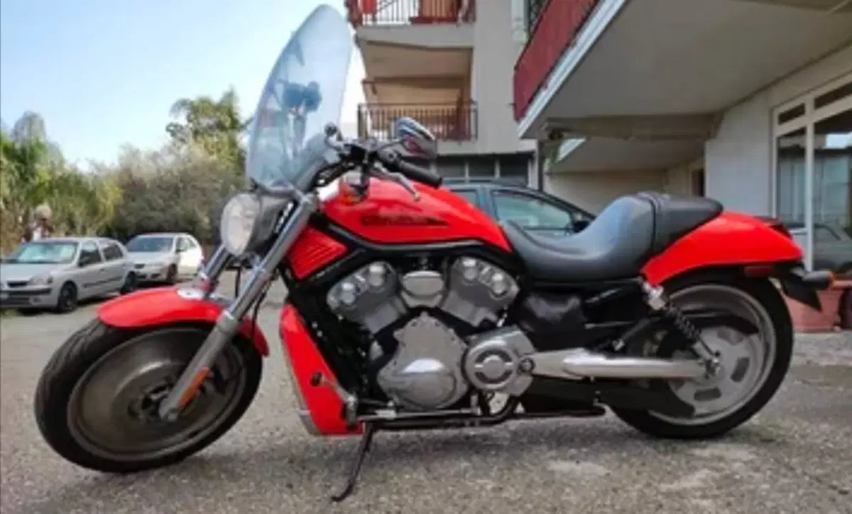Harley-Davidson 1130 V-Rod (2002 - 05) - VRSCA (3)