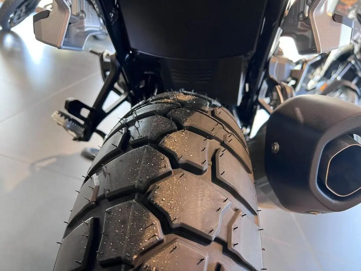 Bmw R 1300 GS Adventure Triple Black (2025 - 26) (13)