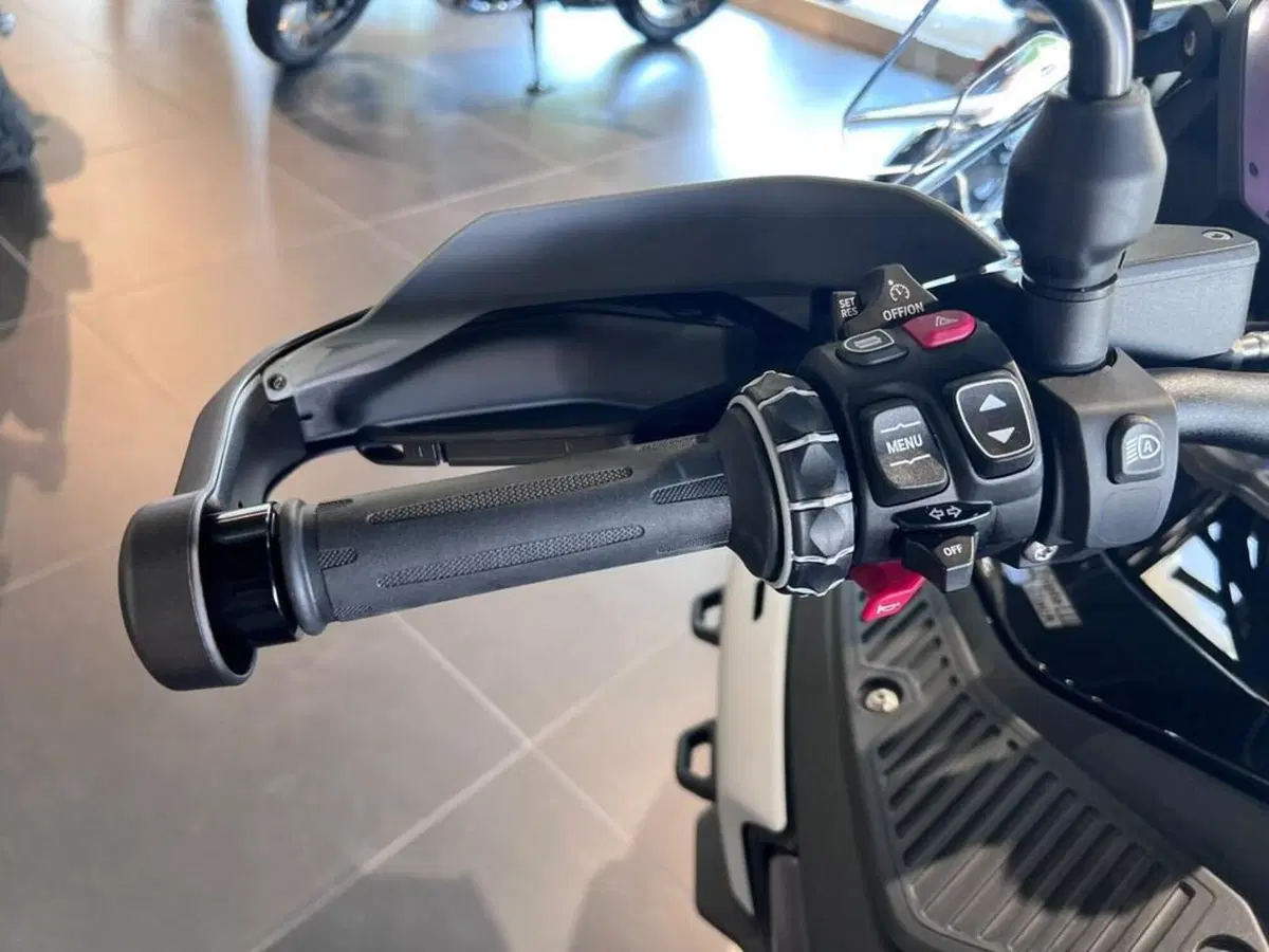 Bmw R 1300 GS Adventure Triple Black (2025 - 26) (10)