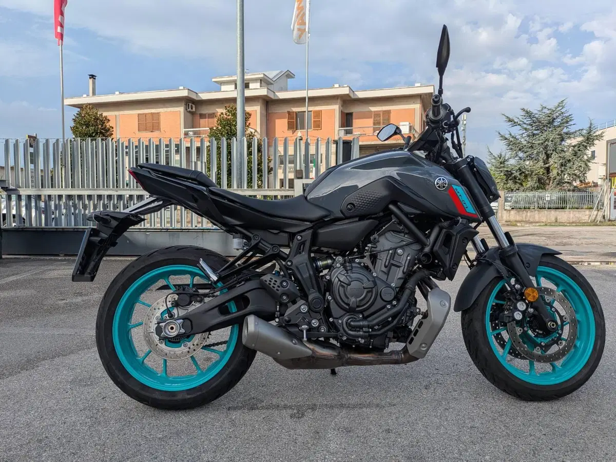 Yamaha MT-07 Pure (2023 - 25) (6)