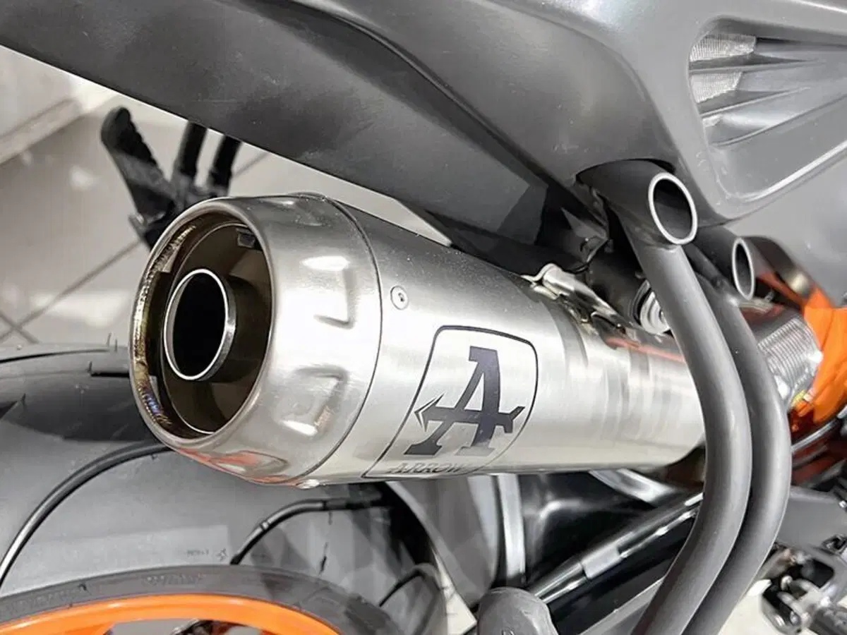KTM 890 Duke (2021 - 23) (3)