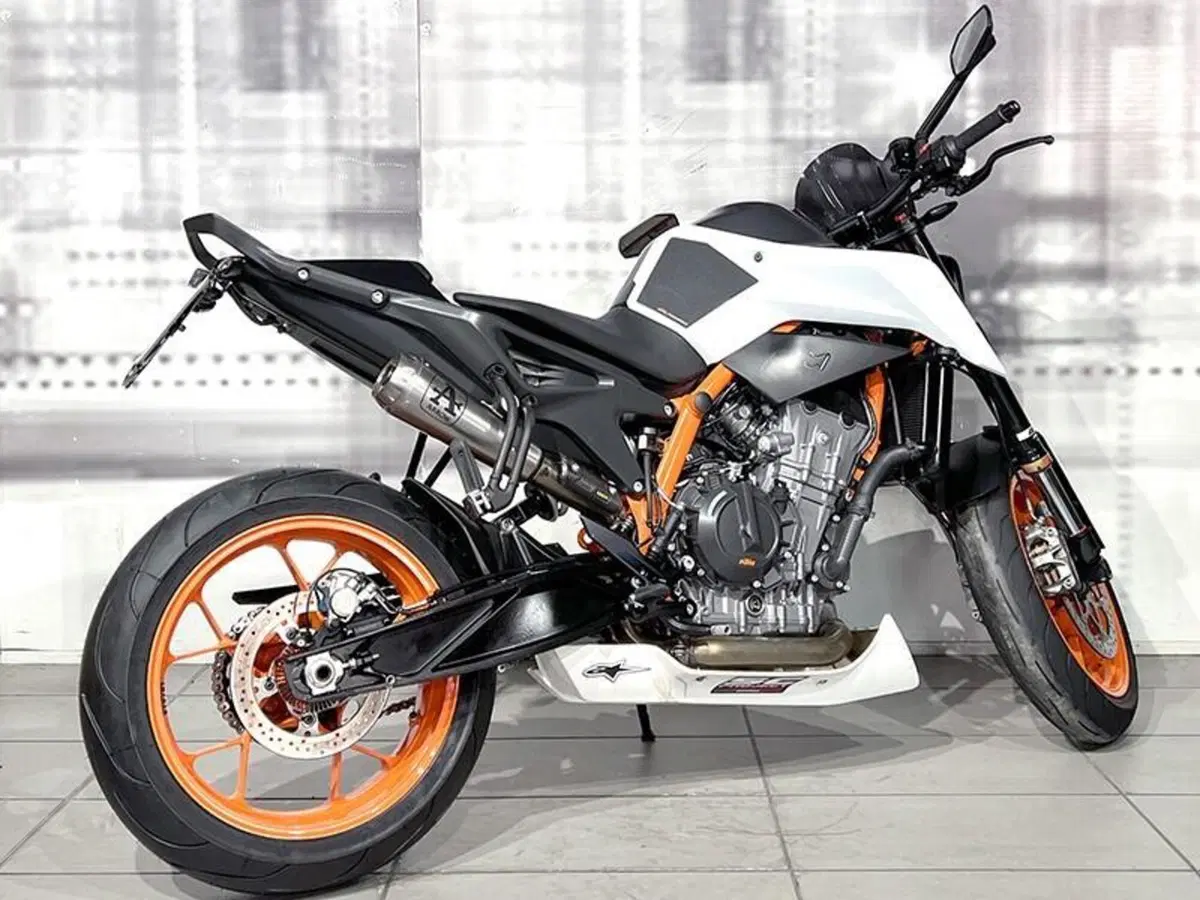 KTM 890 Duke (2021 - 23) (8)