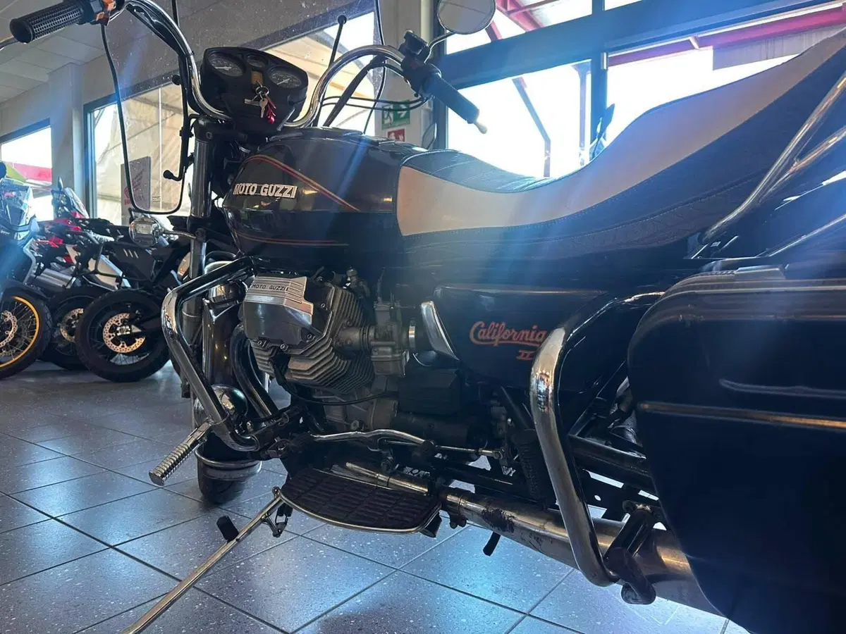 Moto Guzzi CALIFORNIA (2)