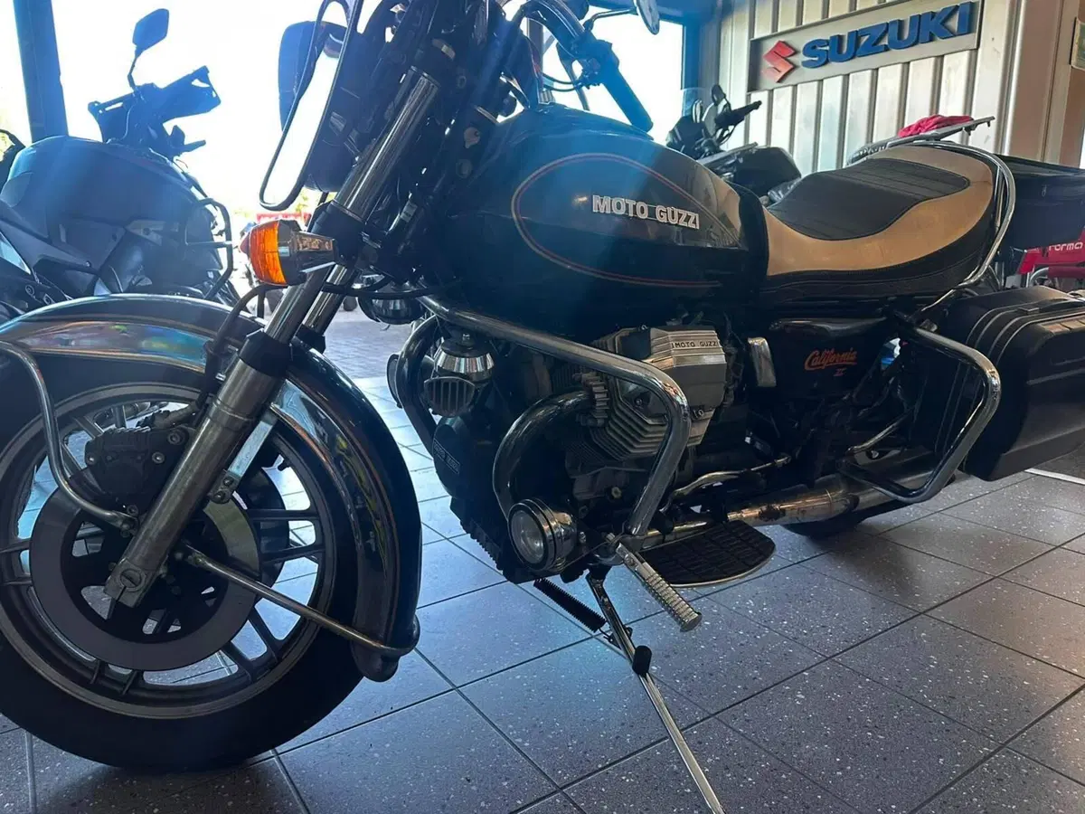 Moto Guzzi CALIFORNIA (3)
