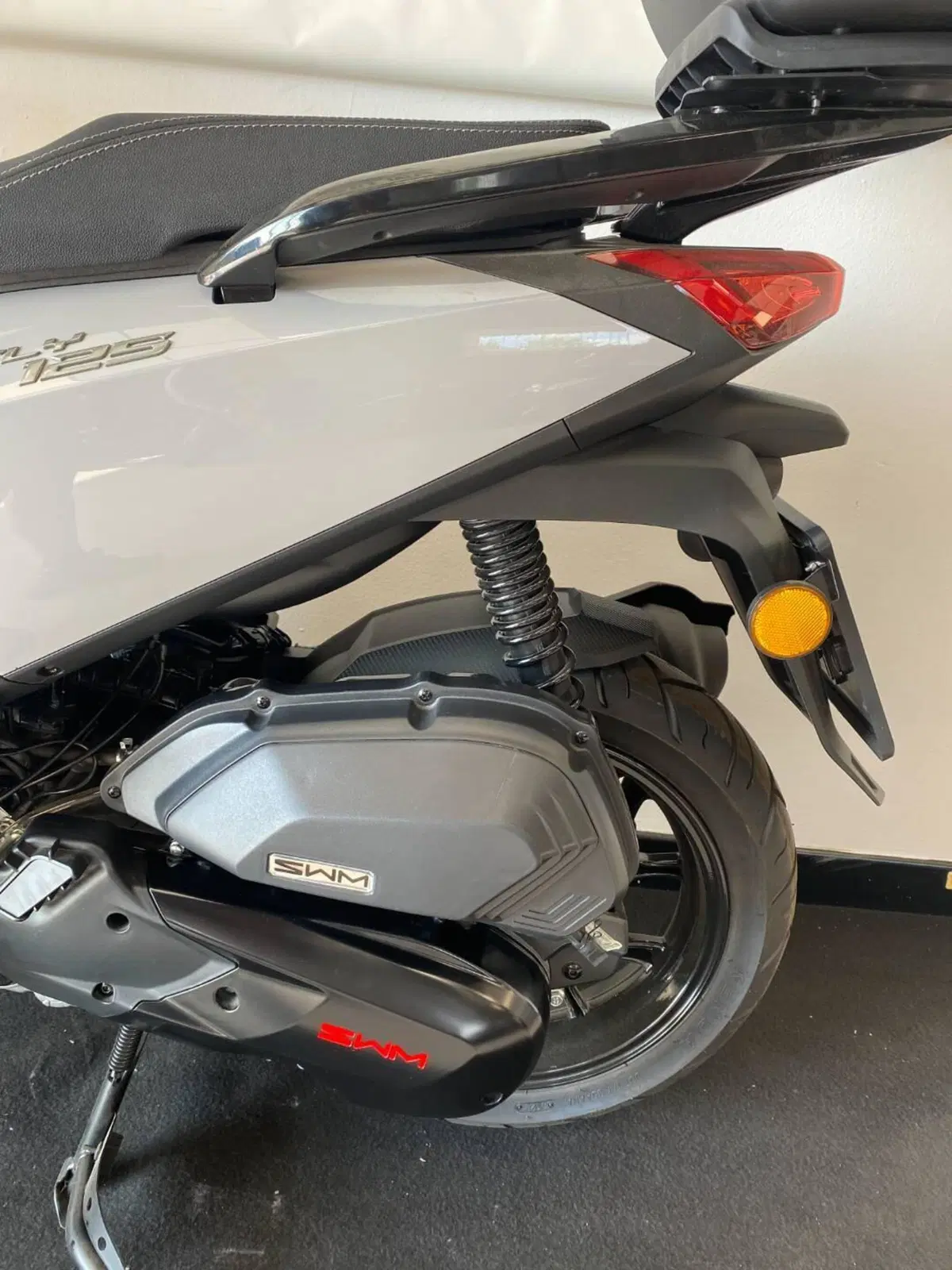 Swm C-Fly 125 (2026) (4)