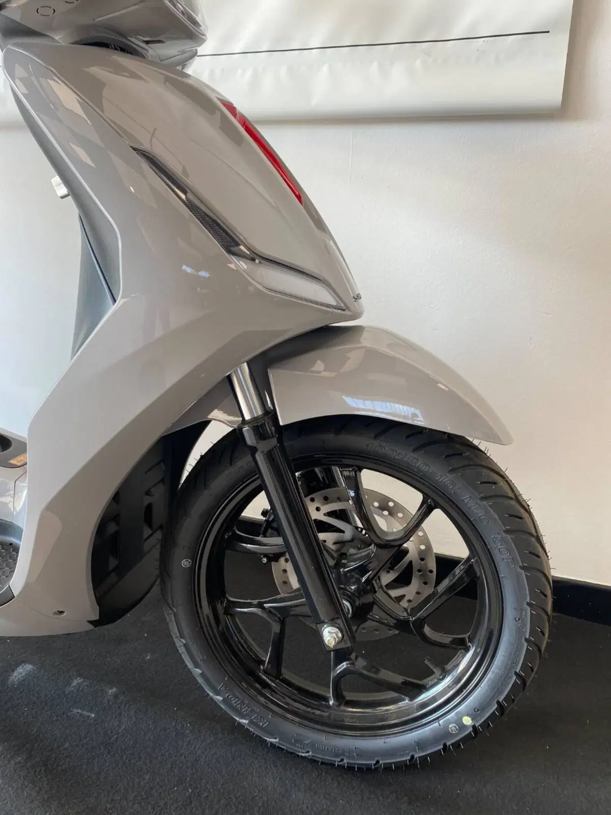 Swm C-Fly 125 (2026) (17)