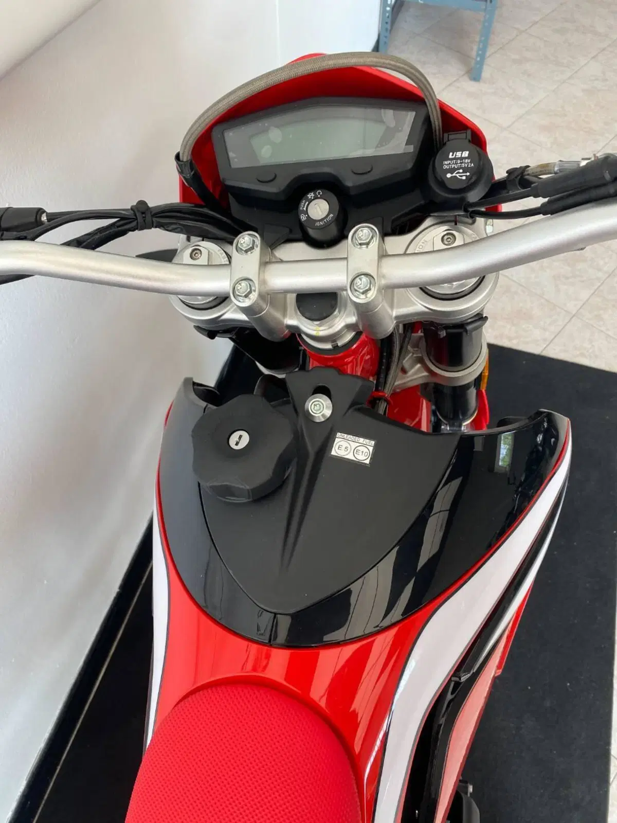 Swm SM 125 R Reborn (2026) (8)