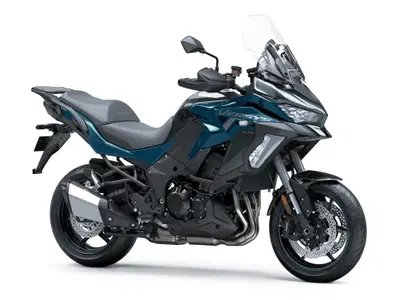Tre nuove colorazioni per Kawasaki Versys 1100 MY27