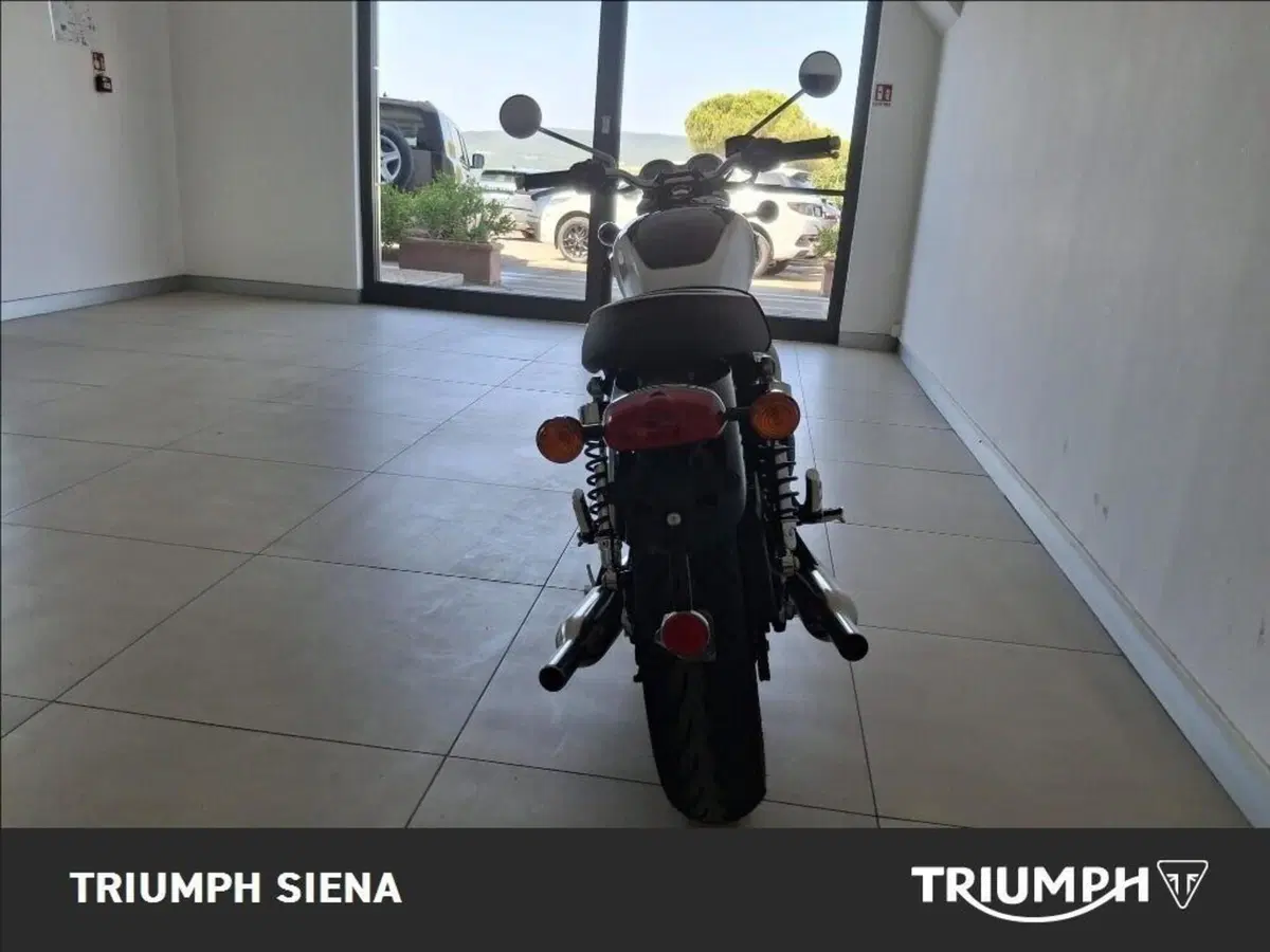 Triumph Bonneville T100 (2026) (5)